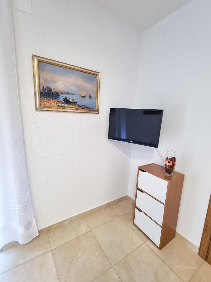 Apartment Ane 2 Тисно Екстериор снимка